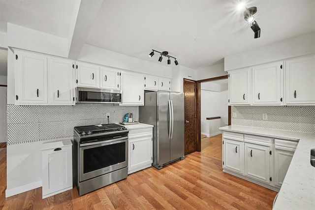 11620 Leeward Avenue S, Hastings, MN 55033