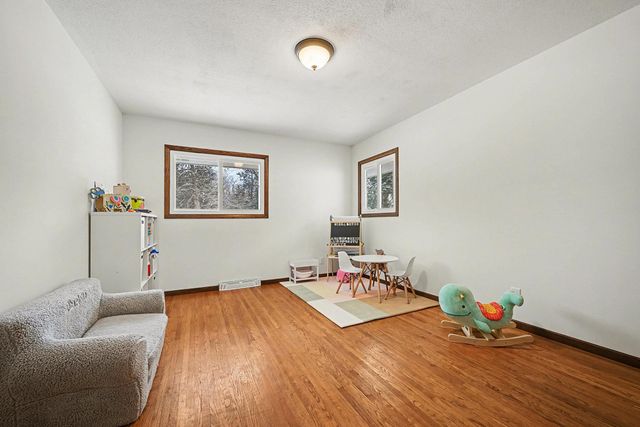 11620 Leeward Avenue S, Hastings, MN 55033