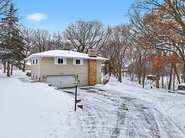 11620 Leeward Avenue S, Hastings, MN 55033