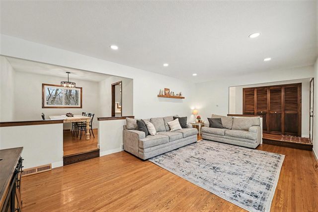 11620 Leeward Avenue S, Hastings, MN 55033