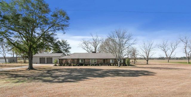 4200 S County Road 83, Headland, AL 36345