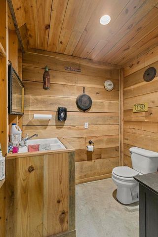 4200 S County Road 83, Headland, AL 36345