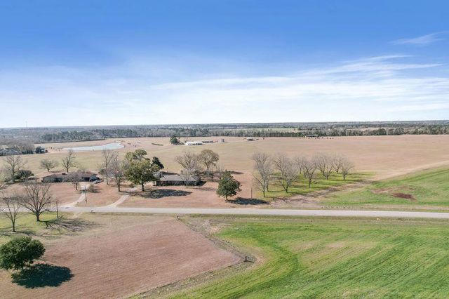 4200 S County Road 83, Headland, AL 36345