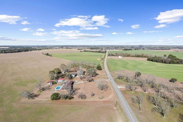 4200 S County Road 83, Headland, AL 36345