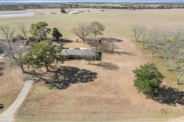 4200 S County Road 83, Headland, AL 36345