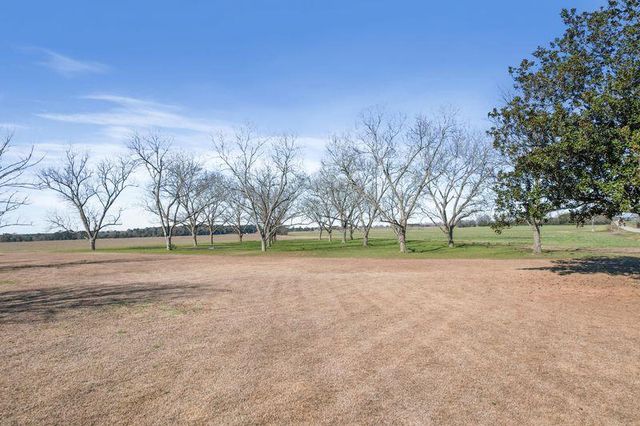 4200 S County Road 83, Headland, AL 36345