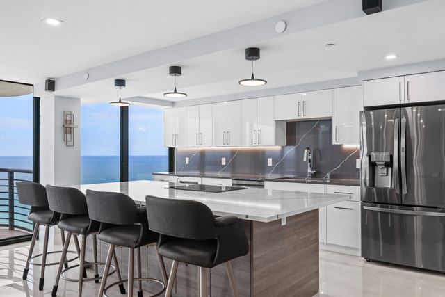 250 S OCEAN Boulevard 15D, Boca Raton, FL 33432