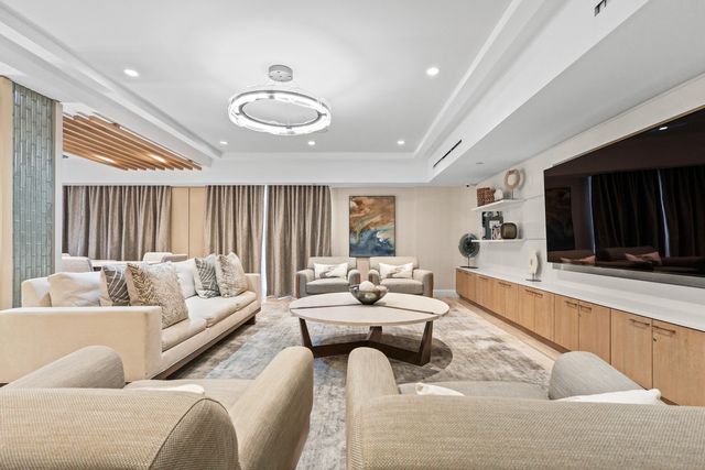 250 S OCEAN Boulevard 15D, Boca Raton, FL 33432