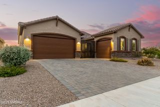10837 N Iron Peak Drive, Tucson, AZ 85742