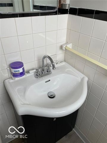 106 W Broadway Street X, Shelbyville, IN 46176