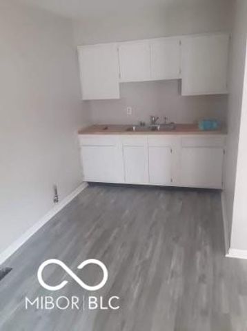 106 W Broadway Street X, Shelbyville, IN 46176