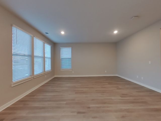 427 Wind Dance Dr, Lebanon, TN 37087