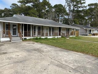 106 E Derenne Avenue, Savannah, GA 31405