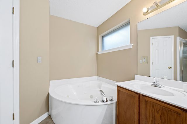 4908 TOP NOTCH LOOP, Unincorporated, TN 38125