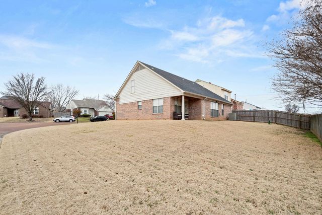 4908 TOP NOTCH LOOP, Unincorporated, TN 38125