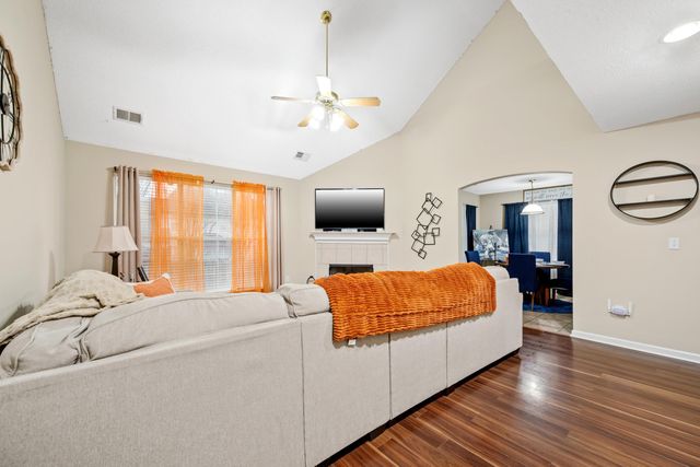 4908 TOP NOTCH LOOP, Unincorporated, TN 38125