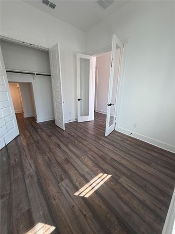 6606 Capstone Oak Avenue, Houston, TX 77055