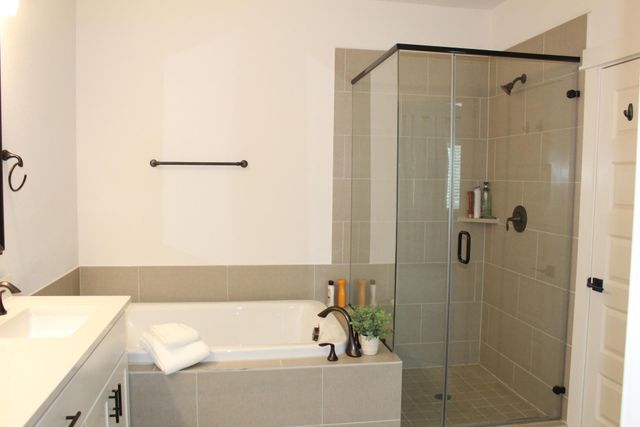 6606 Capstone Oak Avenue, Houston, TX 77055