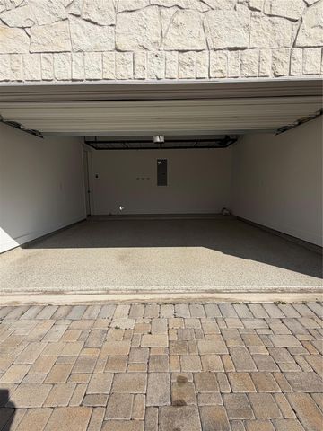 6606 Capstone Oak Avenue, Houston, TX 77055