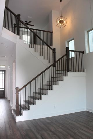 6606 Capstone Oak Avenue, Houston, TX 77055