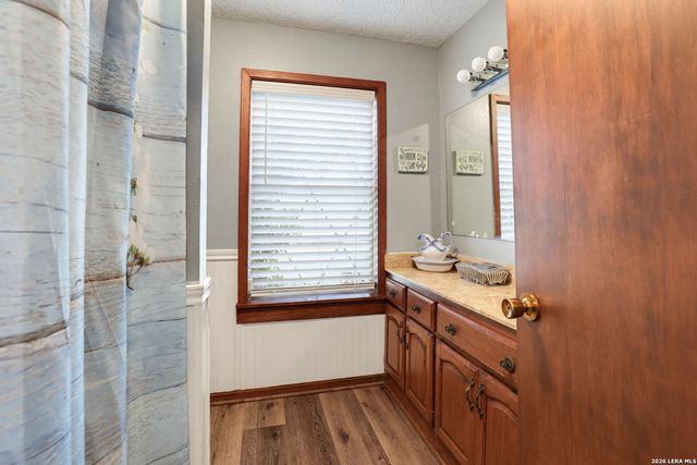 12591 LAVERNIA RD, St Hedwig, TX 78152