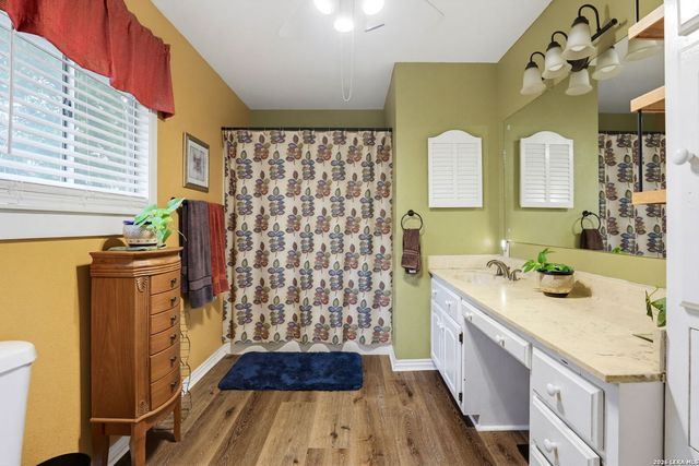 12591 LAVERNIA RD, St Hedwig, TX 78152