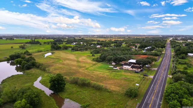 12591 LAVERNIA RD, St Hedwig, TX 78152