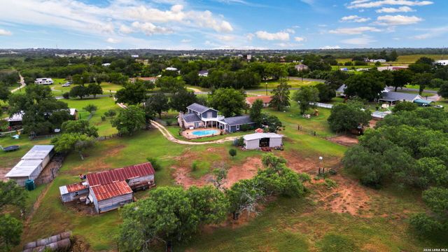 12591 LAVERNIA RD, St Hedwig, TX 78152
