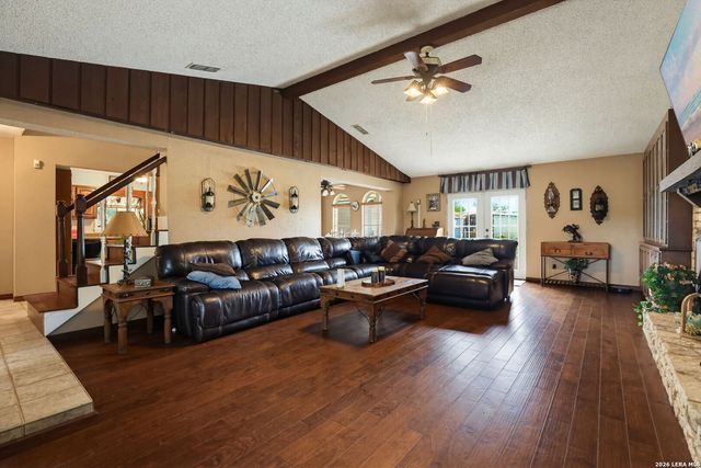 12591 LAVERNIA RD, St Hedwig, TX 78152