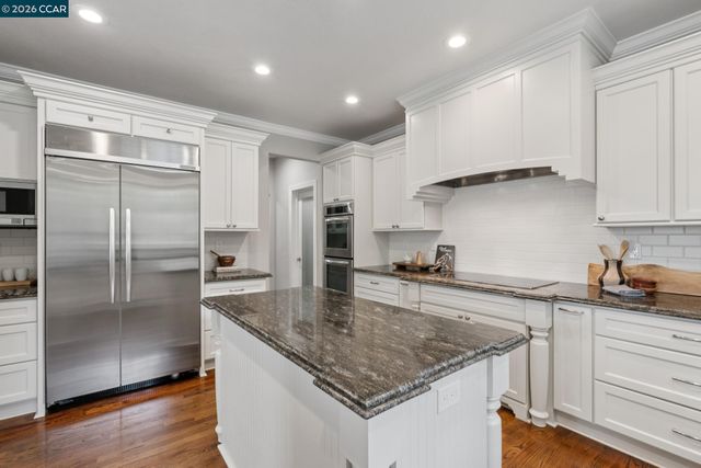 40 Oak Trail Ct, Alamo, CA 94507