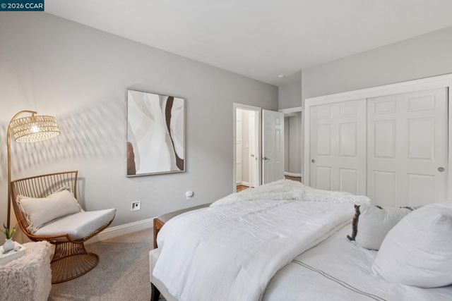 40 Oak Trail Ct, Alamo, CA 94507