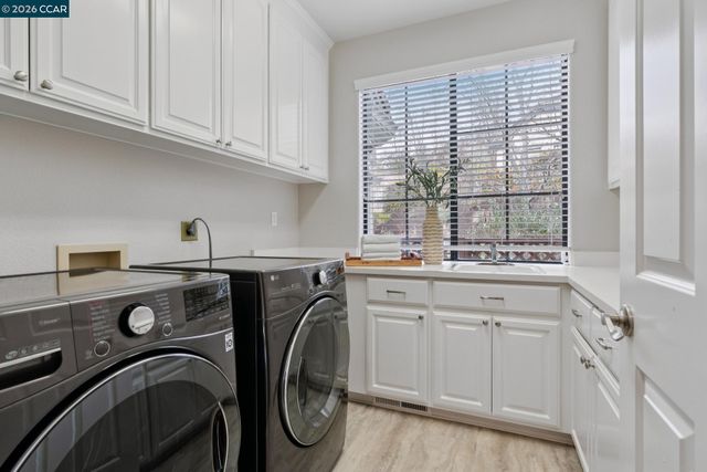 40 Oak Trail Ct, Alamo, CA 94507