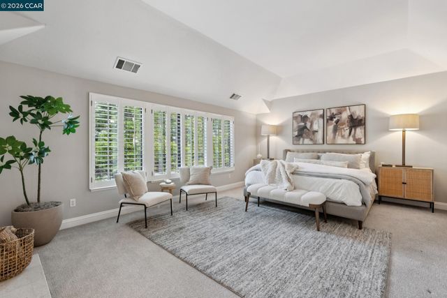 40 Oak Trail Ct, Alamo, CA 94507