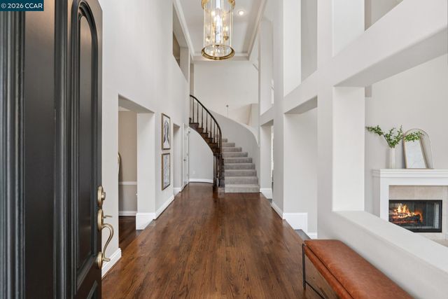 40 Oak Trail Ct, Alamo, CA 94507