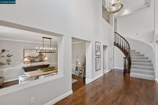 40 Oak Trail Ct, Alamo, CA 94507