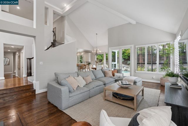 40 Oak Trail Ct, Alamo, CA 94507