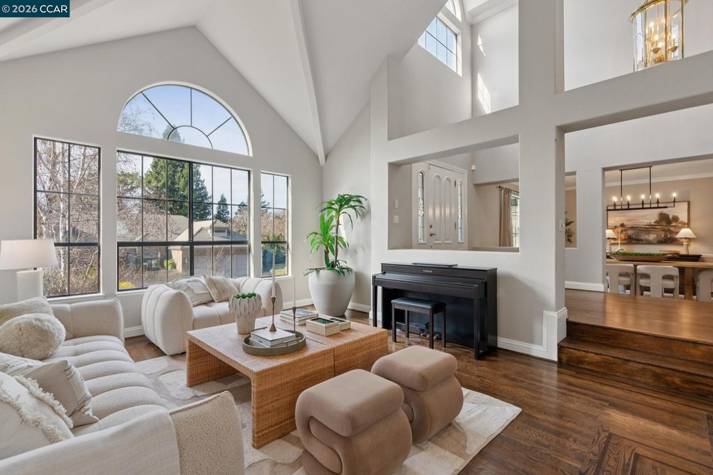 40 Oak Trail Ct, Alamo, CA 94507