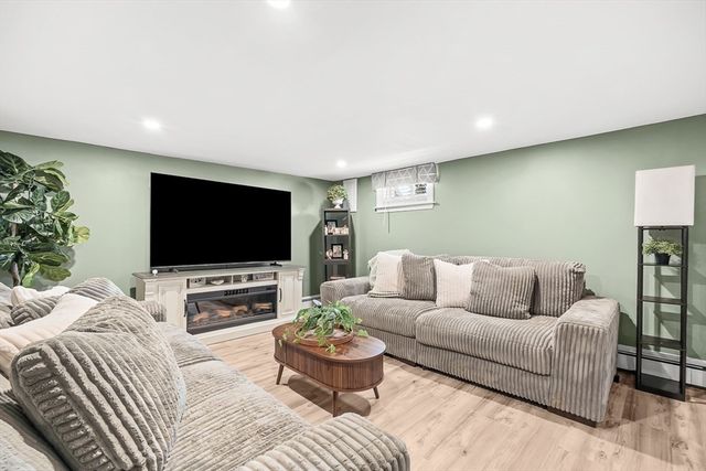 50 Holland Street, Winchester, MA 01890