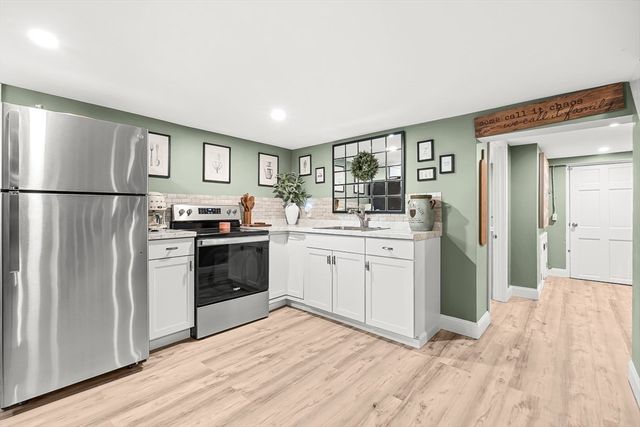 50 Holland Street, Winchester, MA 01890