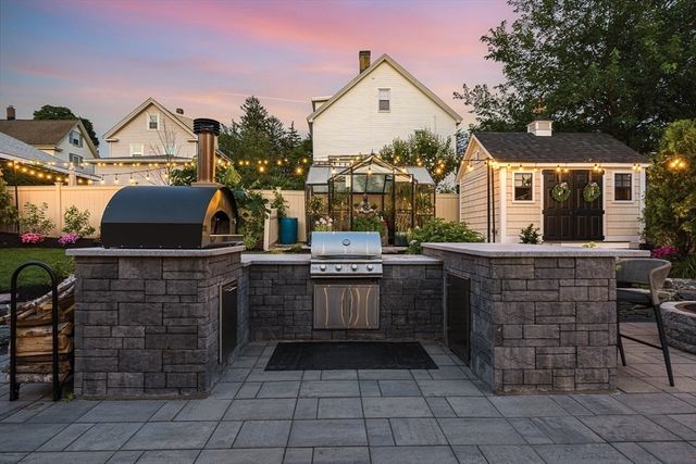 50 Holland Street, Winchester, MA 01890
