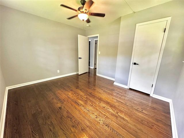 210 Suburban Drive NE, Kennesaw, GA 30144