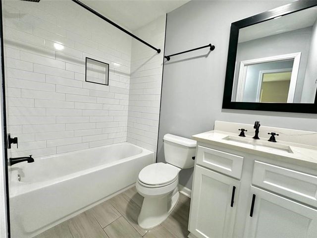 210 Suburban Drive NE, Kennesaw, GA 30144