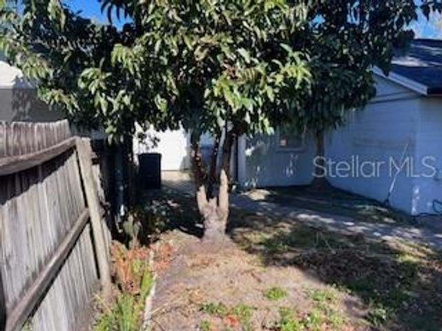 1256 PIN OAK DRIVE, Apopka, FL 32703