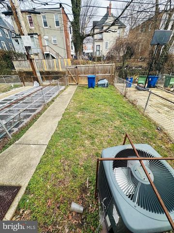 429 YALE AVE, Baltimore, MD 21229