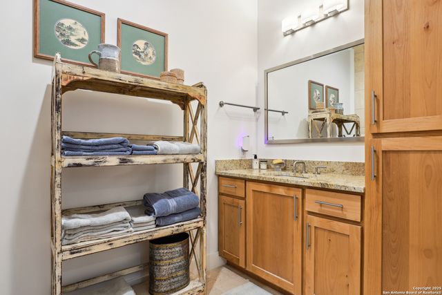 139 mount erin, San Antonio, TX 78212