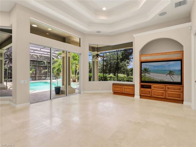 1334 Wood Duck TRL, Naples, FL 34108