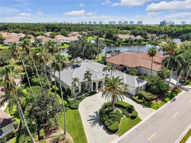 1334 Wood Duck TRL, Naples, FL 34108