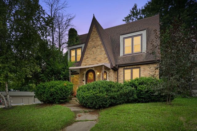 1425 E Main STREET, Watertown, WI 53094