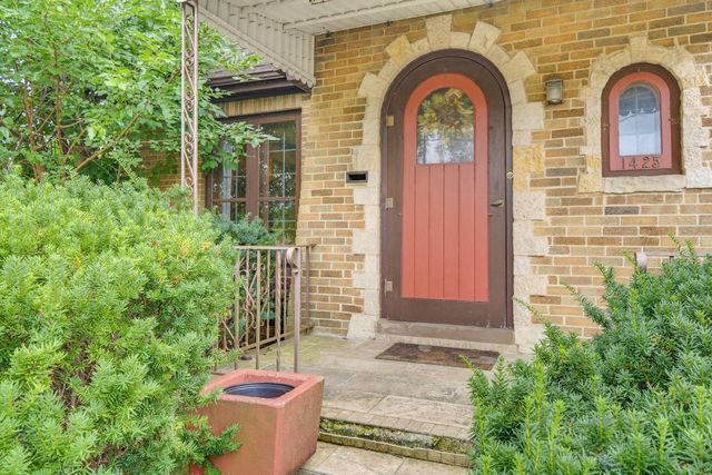 1425 E Main STREET, Watertown, WI 53094