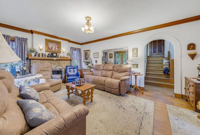 1425 E Main STREET, Watertown, WI 53094
